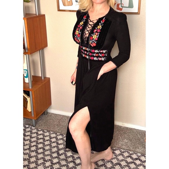 Free People Black Velvet Embroidered Lace Up Boho Midi Dress Floral Folk Slit - Picture 2 of 7